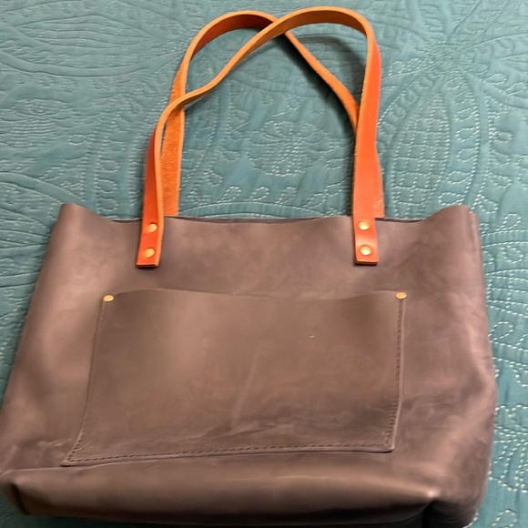 Portland Leather Deep Water tote with tandles - Picture 2 of 7